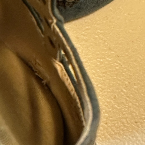 Joyfolie Flats - Picture 8 of 9